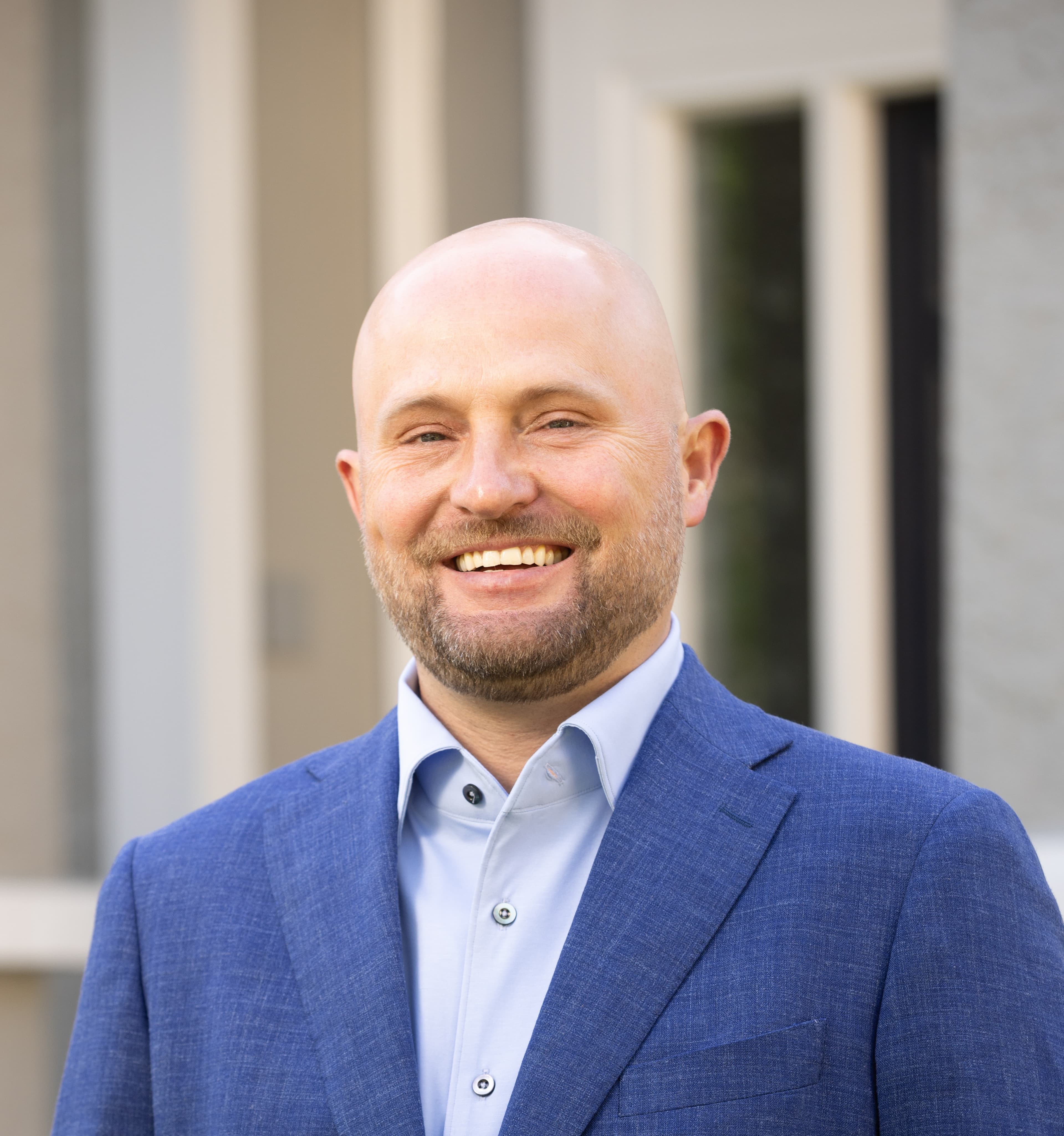 Official campaign portrait of Wes Rogers, candidate for Mayor of Kansas City.